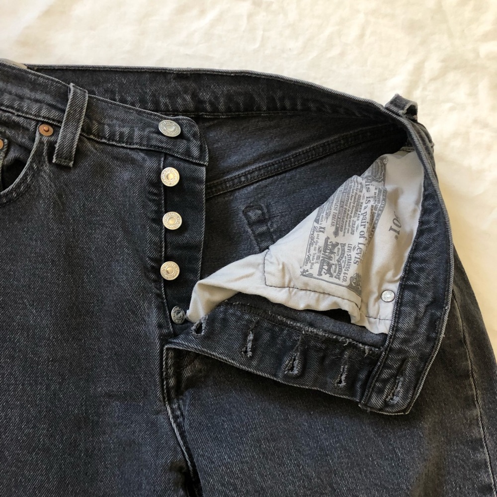Levi’s 501 high rise cropped straight leg size 28